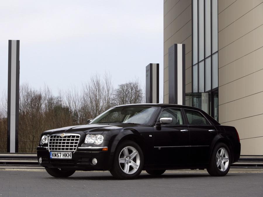  Chrysler 300C 2007 года  (UK) (фото 20 из 24)